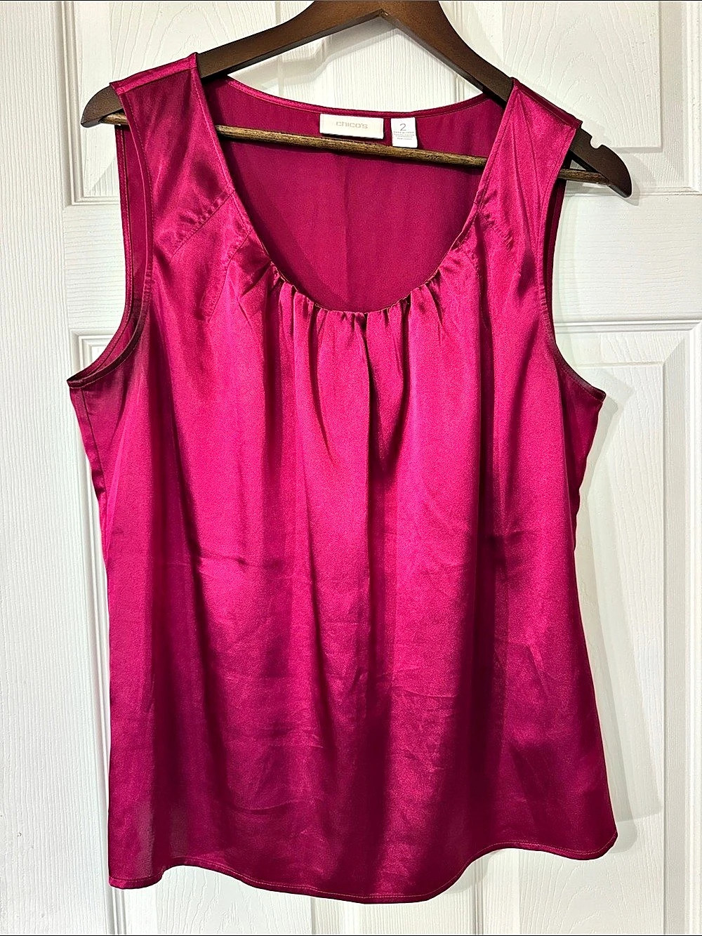 Chico's Sleeveless Top in Pink Size 2 Good Condition.